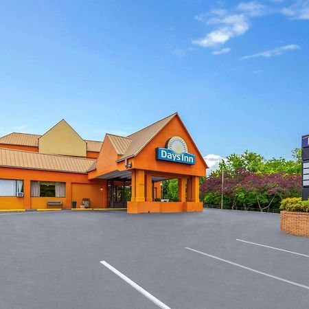 Days Inn By Wyndham Knoxville East Εξωτερικό φωτογραφία