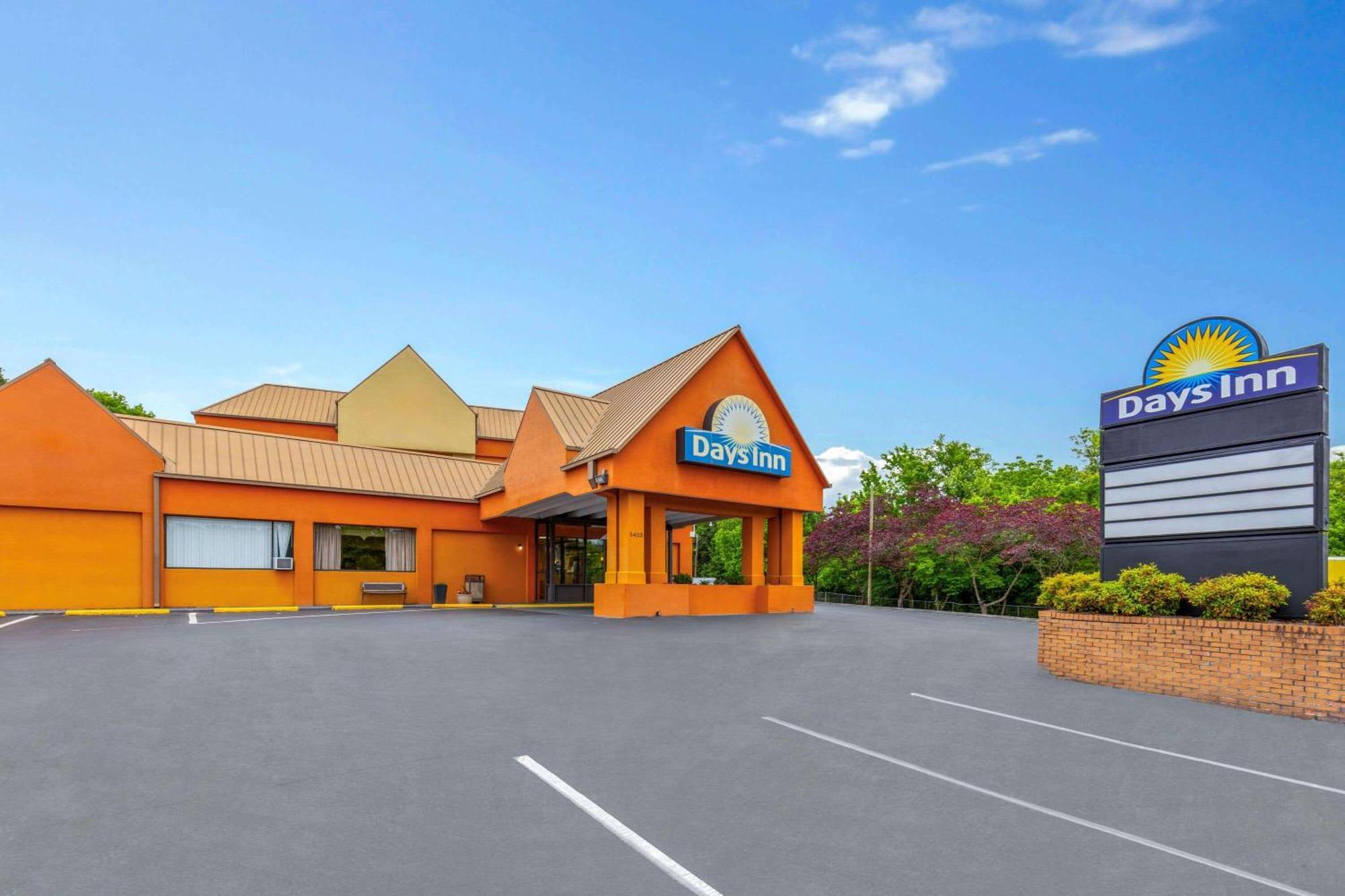 Days Inn By Wyndham Knoxville East Εξωτερικό φωτογραφία